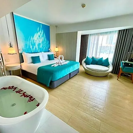 Grand Scenaria Hotel
